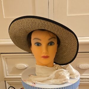 San Diego Hat Co. black and natural straw visor 👒